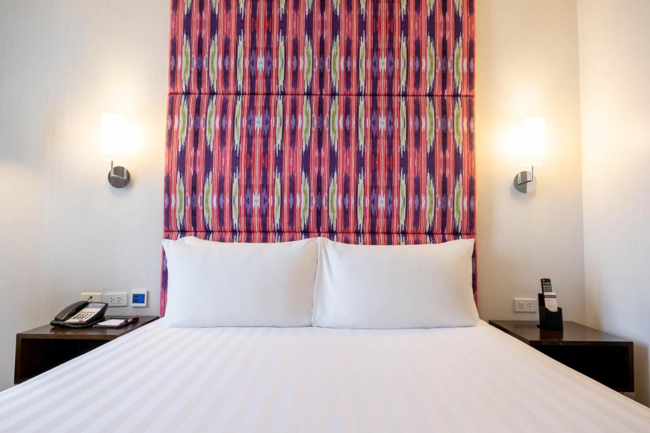 Wynwood Hotel Pasig City Bagian luar foto