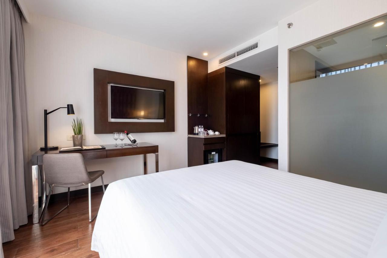 Wynwood Hotel Pasig City Bagian luar foto