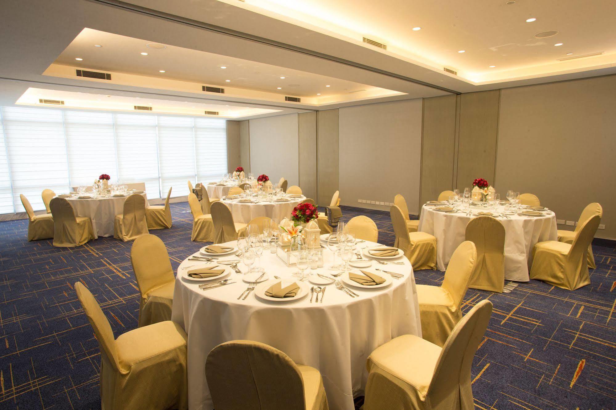 Wynwood Hotel Pasig City Bagian luar foto